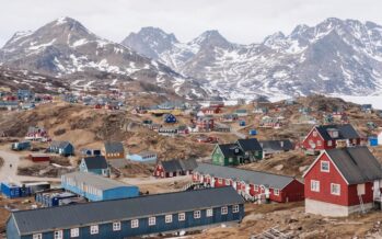 Greenland election: Melting ice and mining project on the agenda